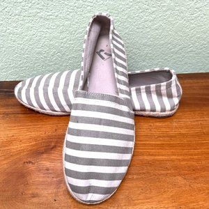 Womens Report Canvas Slip On Shoes Grey and White Striped Sz 9